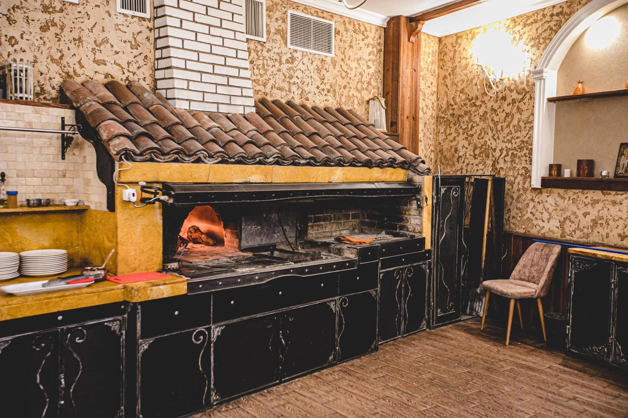 Rodopi Hotel Хасково Екстер'єр фото
