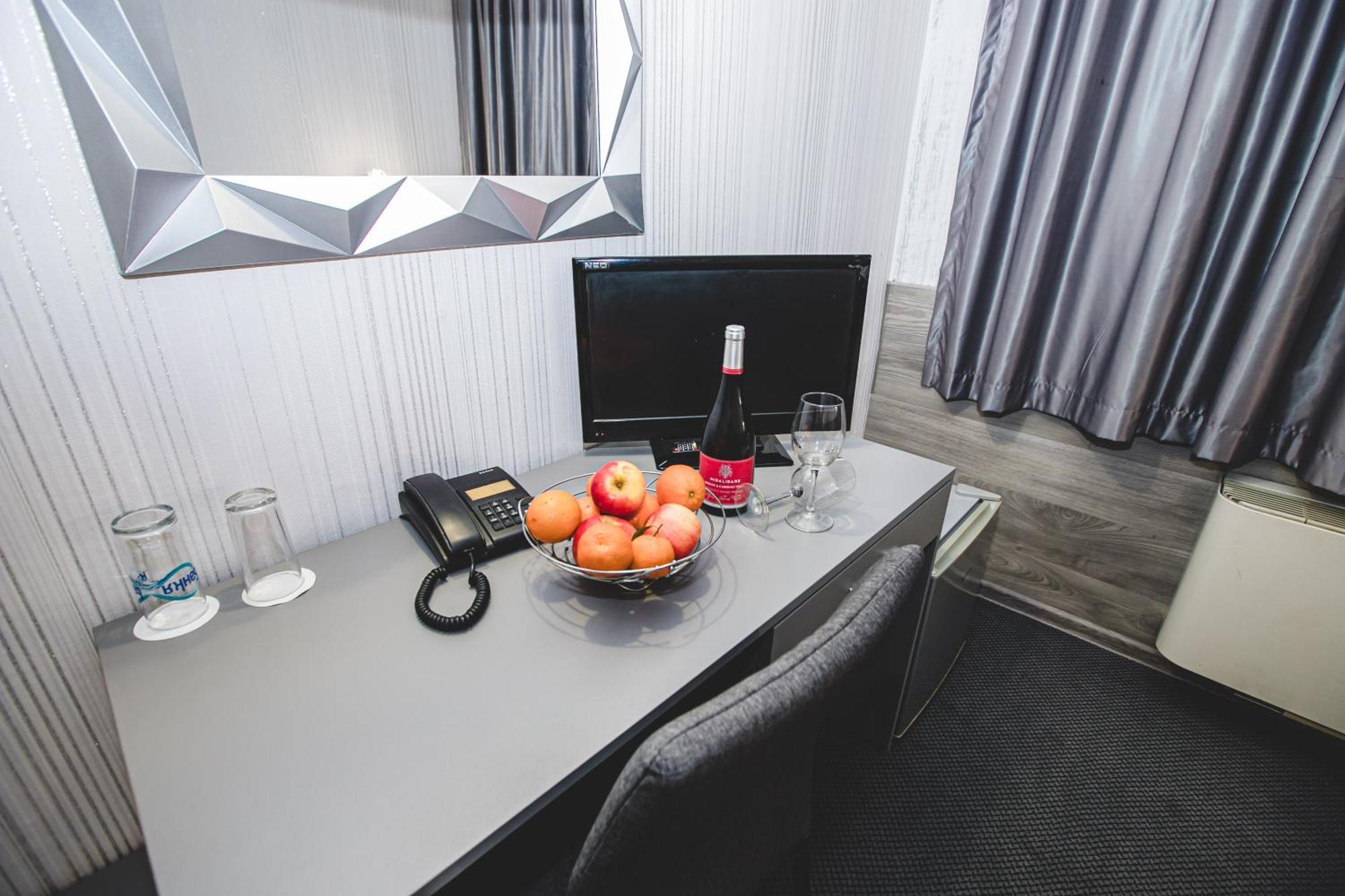 Rodopi Hotel Хасково Екстер'єр фото