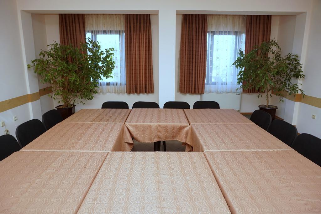 Rodopi Hotel Хасково Екстер'єр фото