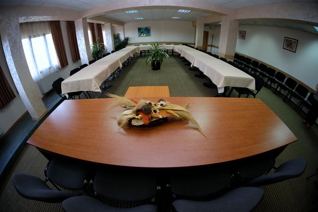 Rodopi Hotel Хасково Екстер'єр фото