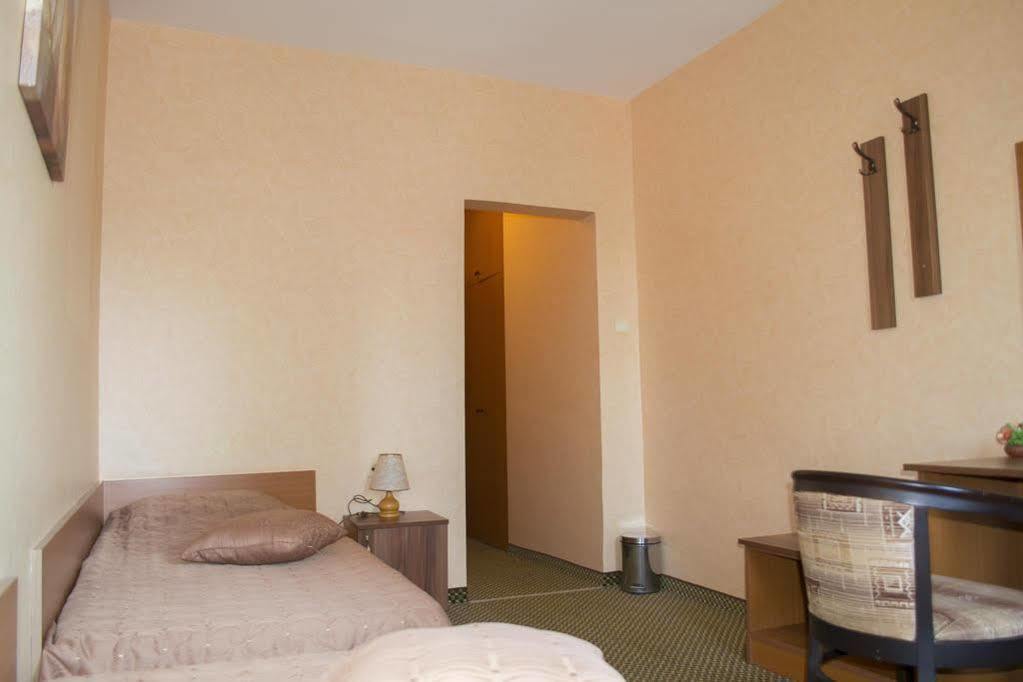Rodopi Hotel Хасково Екстер'єр фото