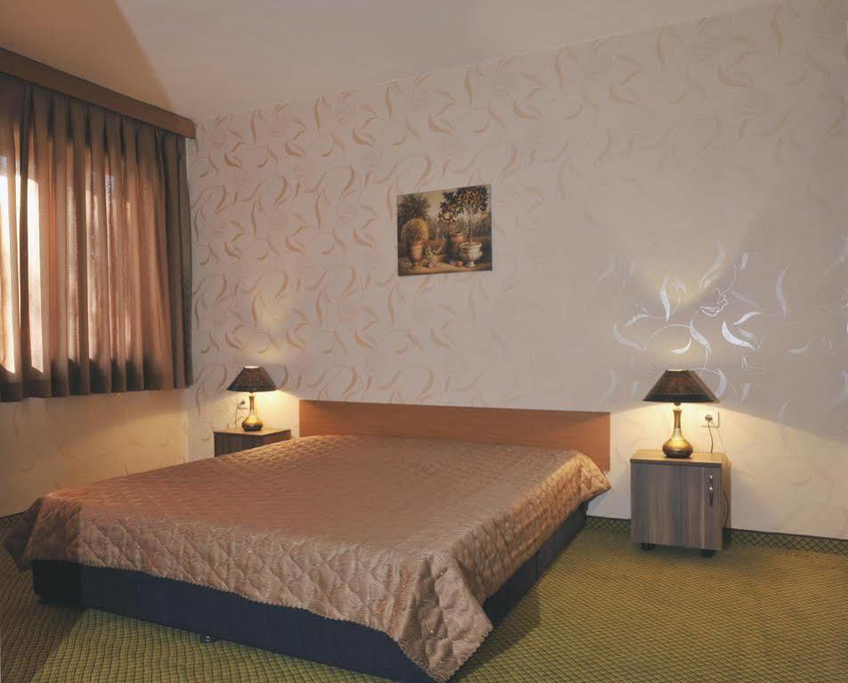 Rodopi Hotel Хасково Екстер'єр фото