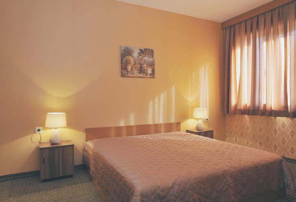Rodopi Hotel Хасково Екстер'єр фото