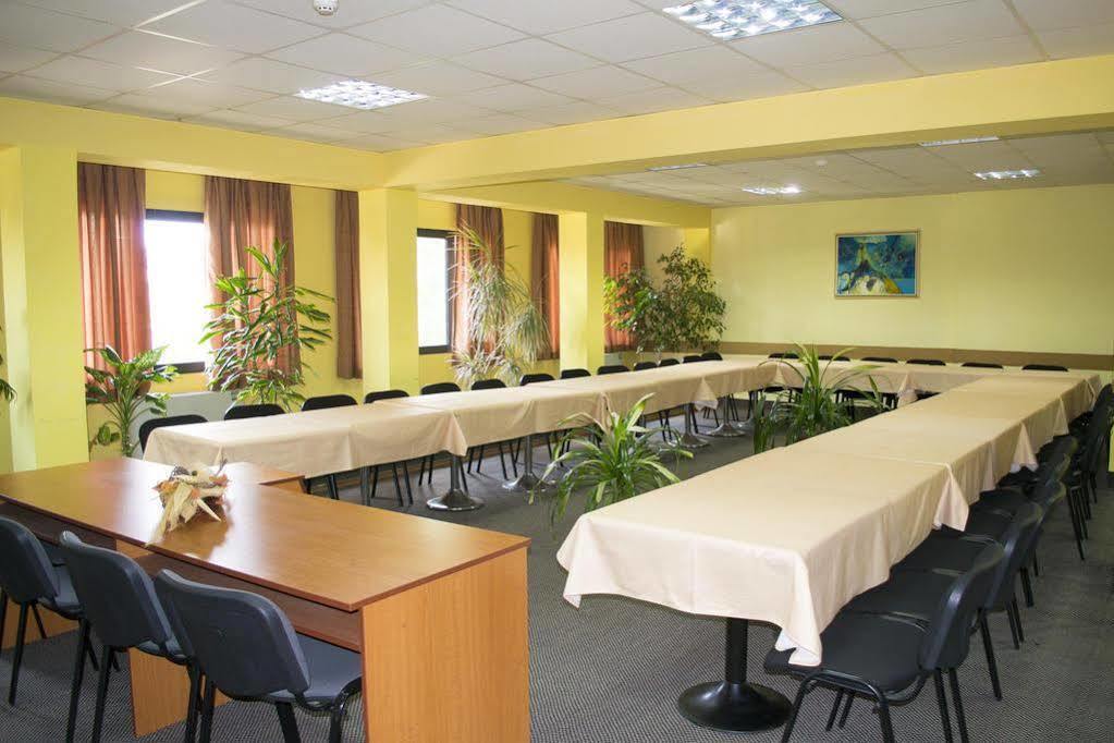 Rodopi Hotel Хасково Екстер'єр фото